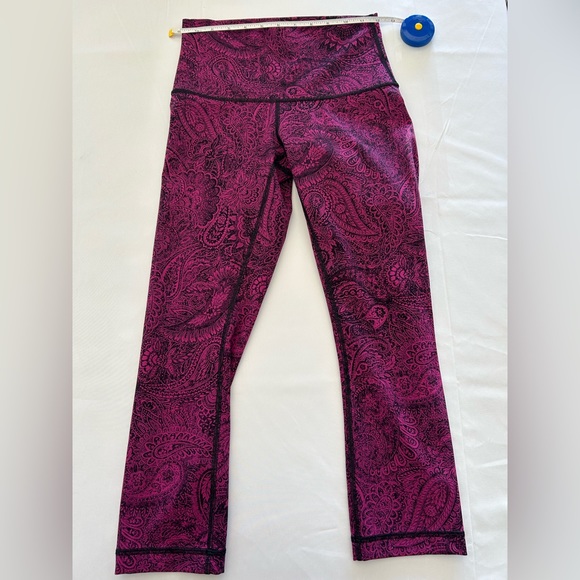 NWOT Lululemon High Times Pant in color Antique Paisley Deep Fuchsia Black sz 4 - Picture 3 of 5